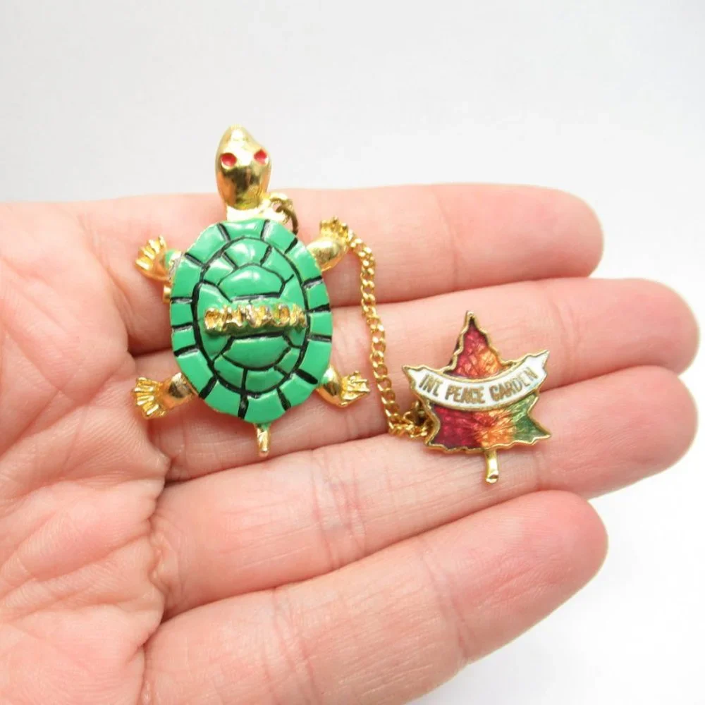 Vintage double Canada Turtle pin